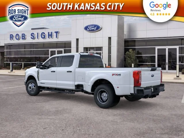 New 2026 Oxford White Ford F-350® XLT image 4