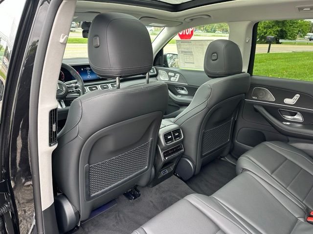 New 2026 Obsidian Black Metallic Mercedes-Benz GLS 450 image 15