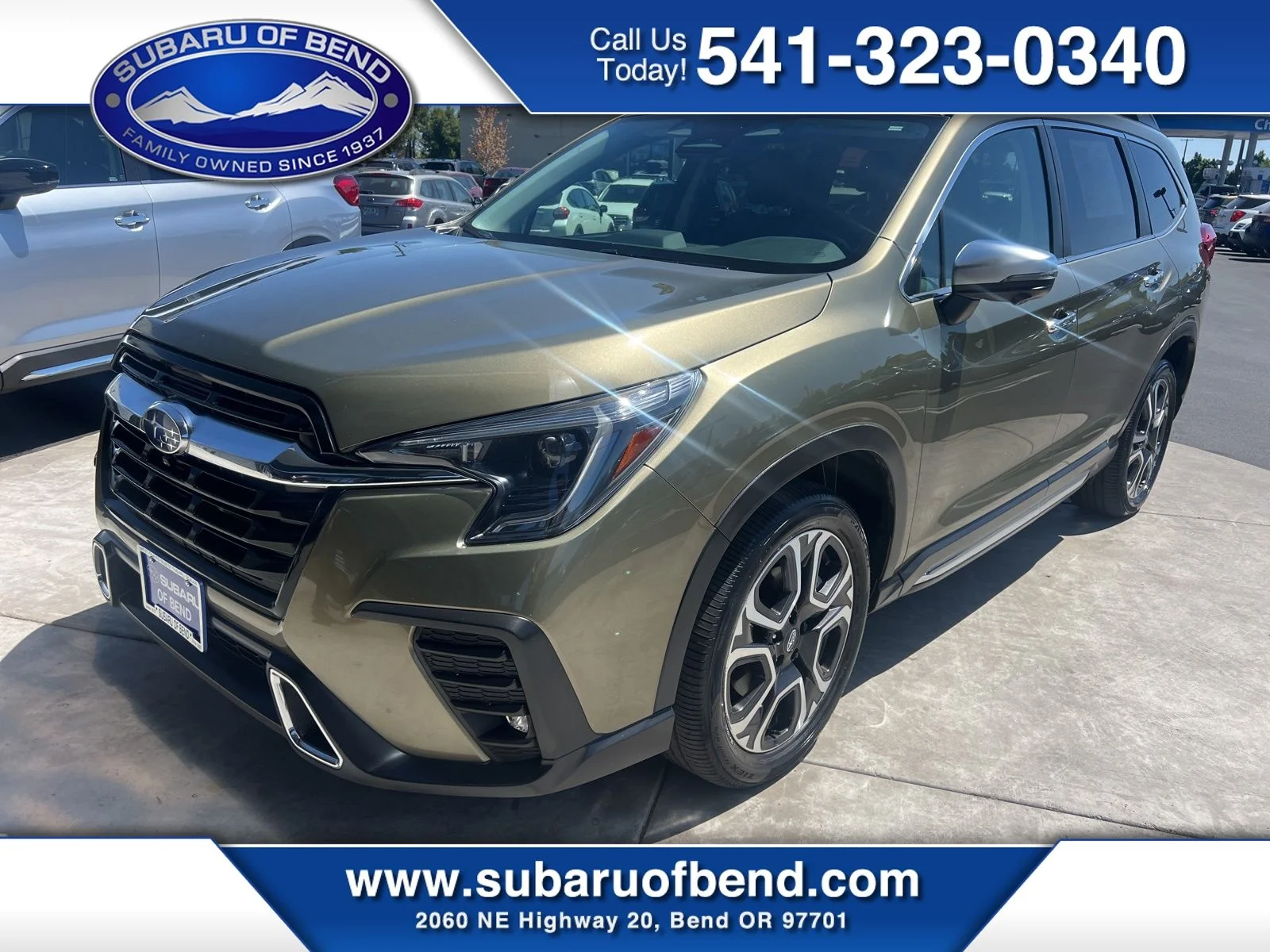 2023 Subaru Ascent Touring's photo