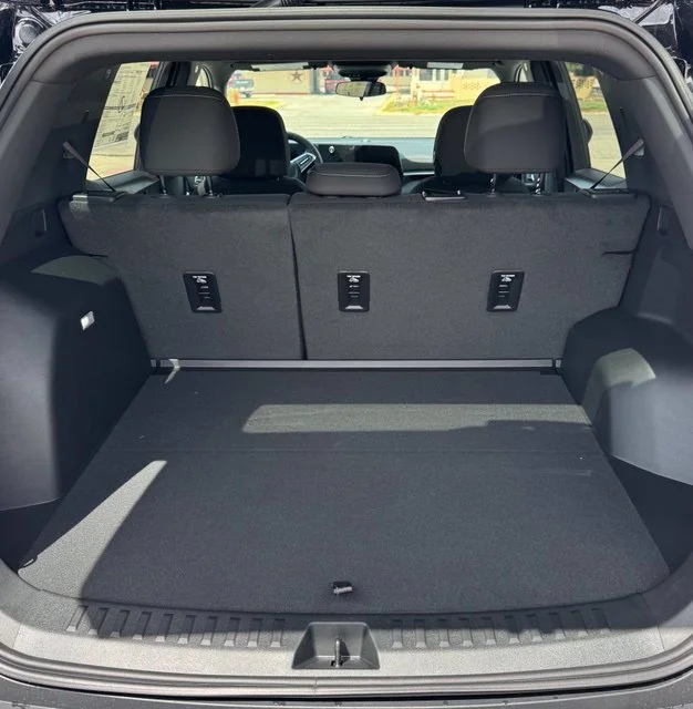 2027 Chevrolet Equinox LT - Photo 10
