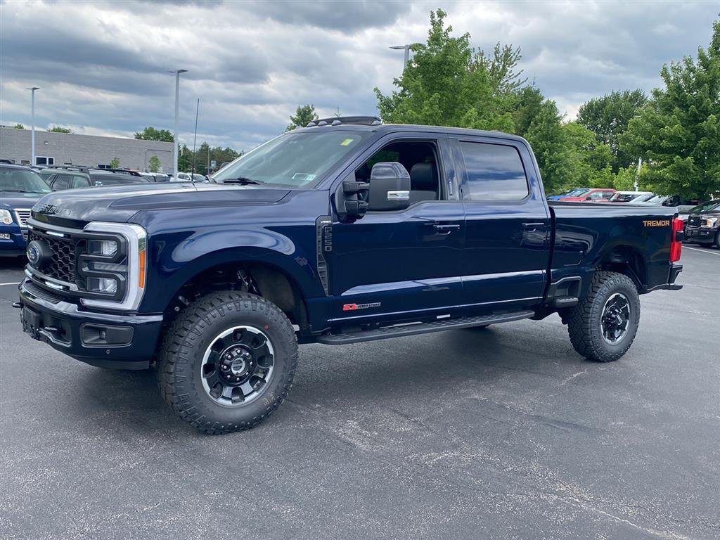 Used 2023 Antimatter Blue Metallic Ford LARIAT image 7