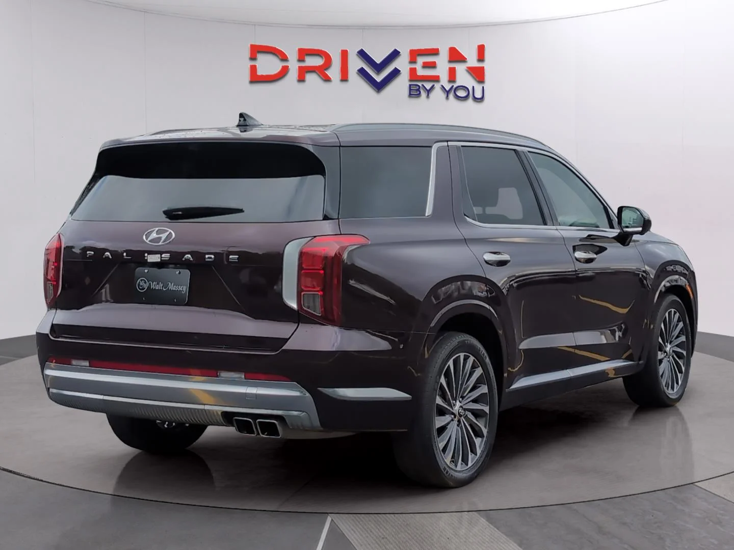 Used 2024 Sierra Burgundy Hyundai Calligraphy image 5