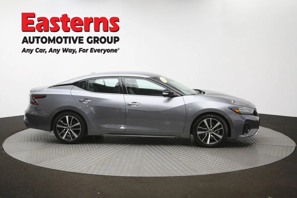 Used 2023 Gray Nissan SV image 46