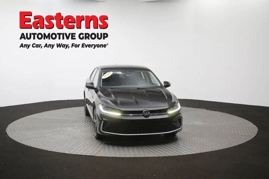 Used 2025 Black Volkswagen 1.5T SE image 50