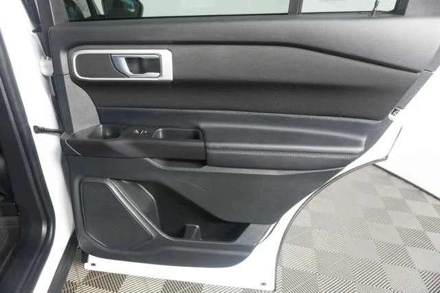 Used 2020 Oxford White Ford XLT image 30