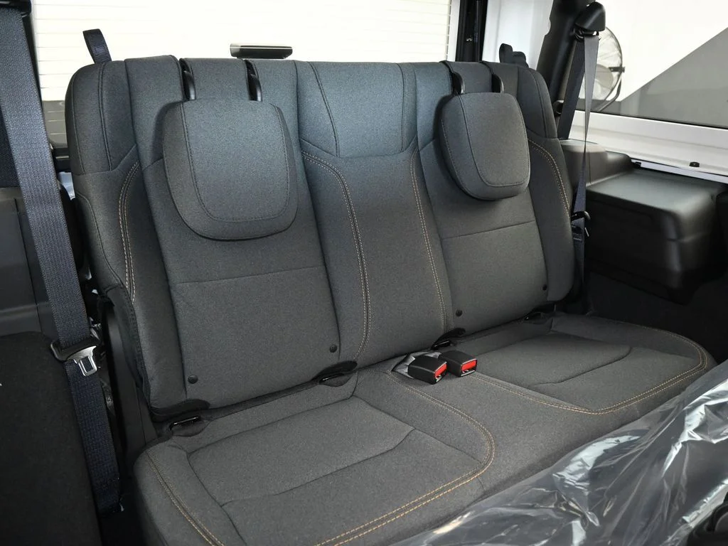 New 2026 Bright White Clear-Coat Exterior Paint Jeep Sport image 32