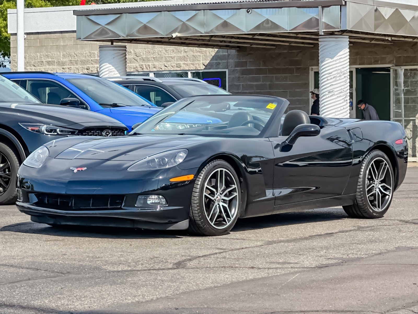 Used 2005 Black Chevrolet Base image 8