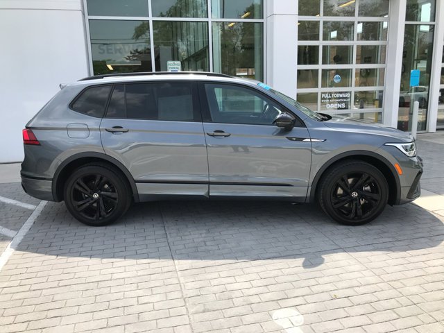 Used 2023 Platinum Gray Metallic Volkswagen SE R-Line Black image 9