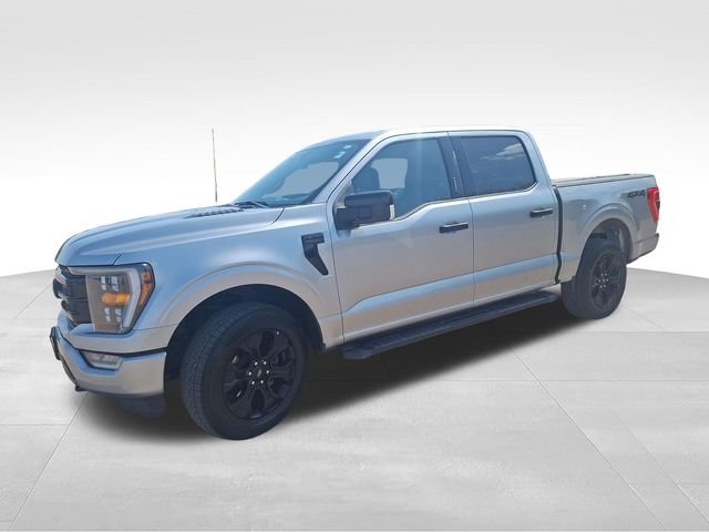 Used 2023 Silver Ford XLT image 3