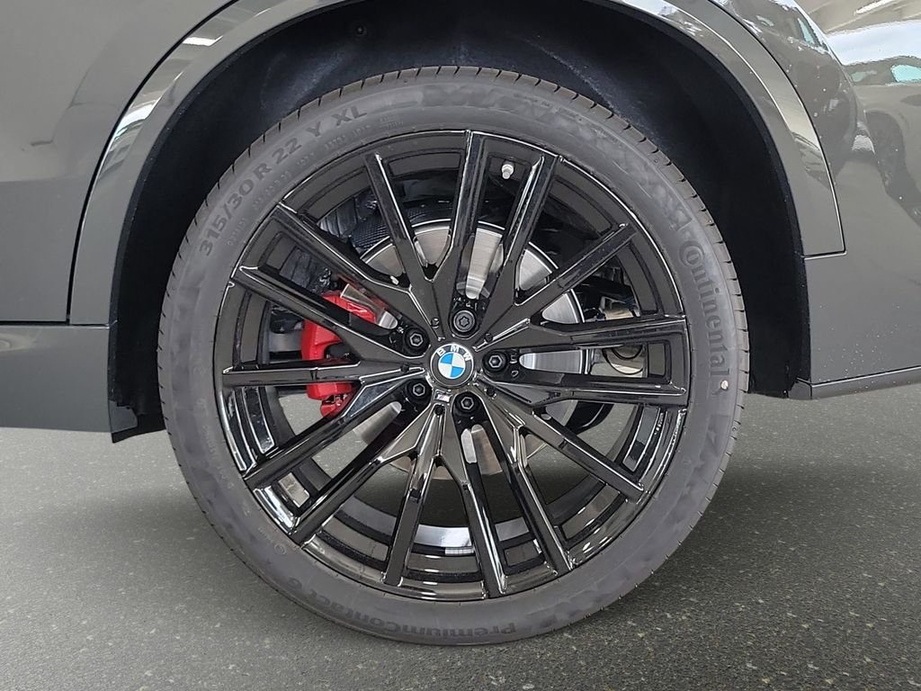 New 2026 Dravit Grey Metallic BMW sDrive40i image 17