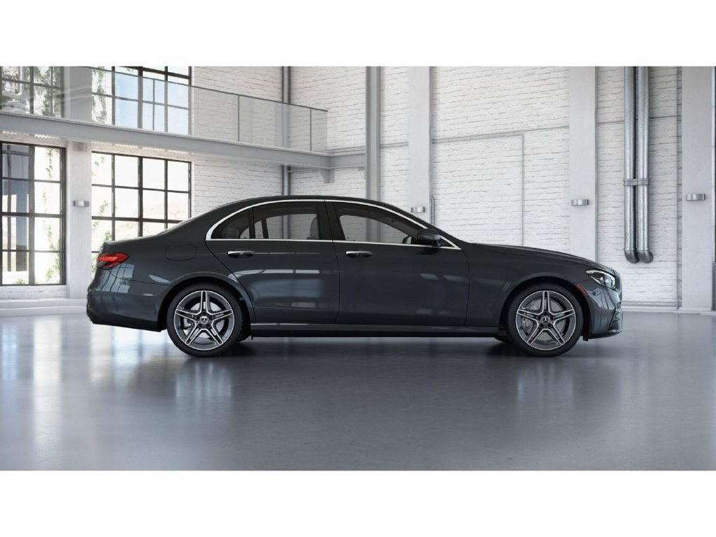 Certified Used 2022 Graphite Gray Metallic Mercedes-Benz  image 2