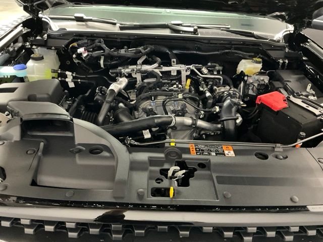 New 2026 Shadow Black Ford XLT image 42