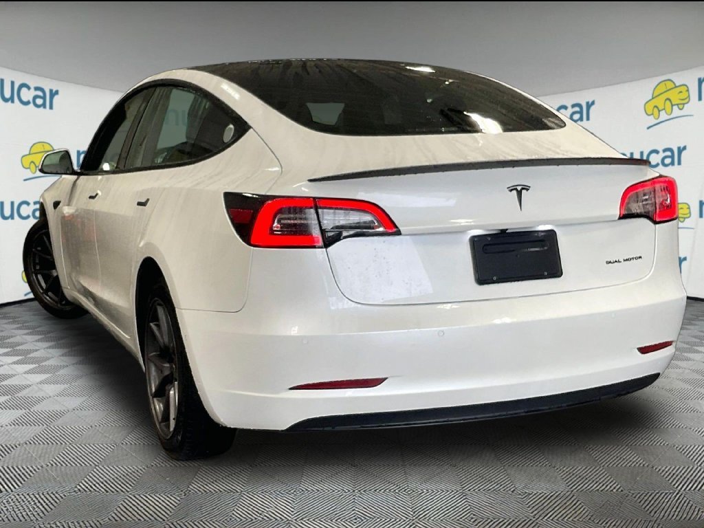 Used 2022 White Tesla Long Range image 4