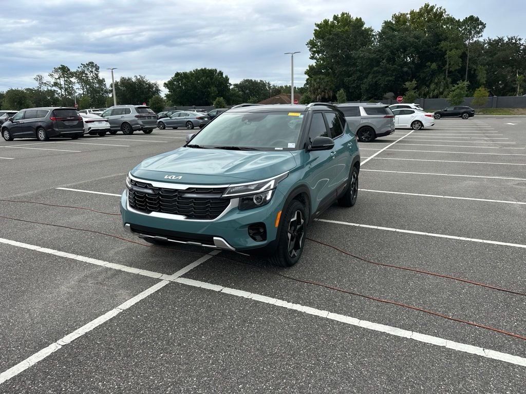 Used 2025 Blue Kia S image 13
