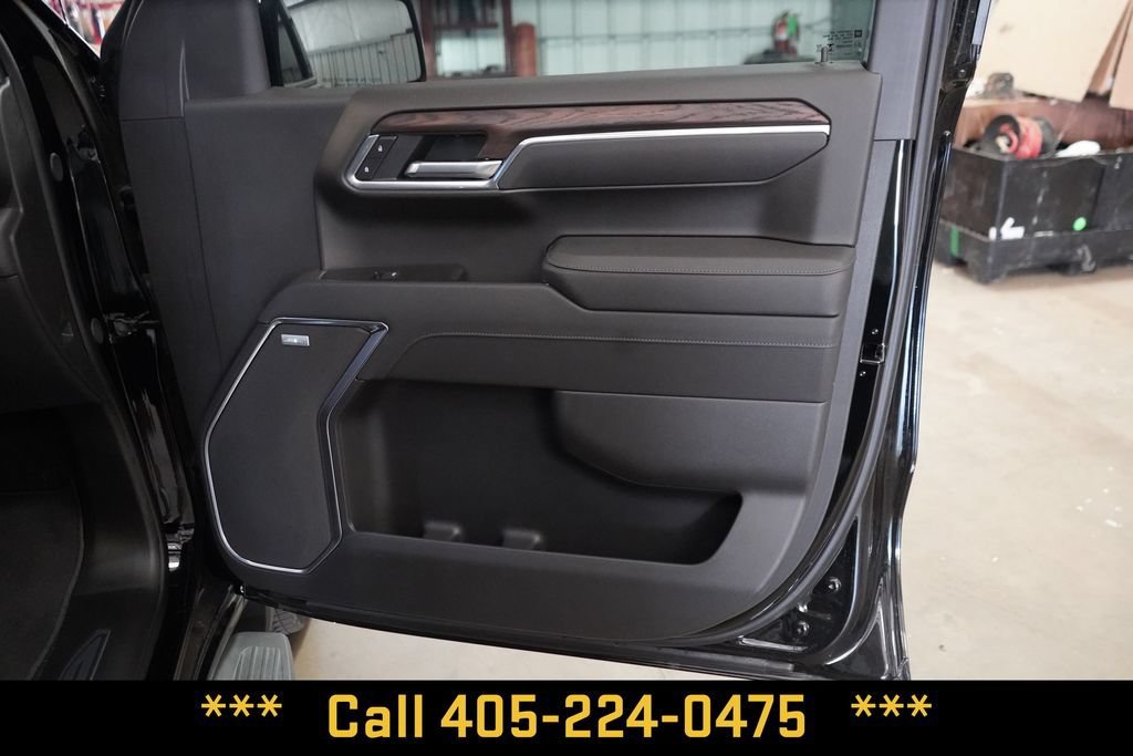 New 2026 Onyx Black GMC SLT image 25