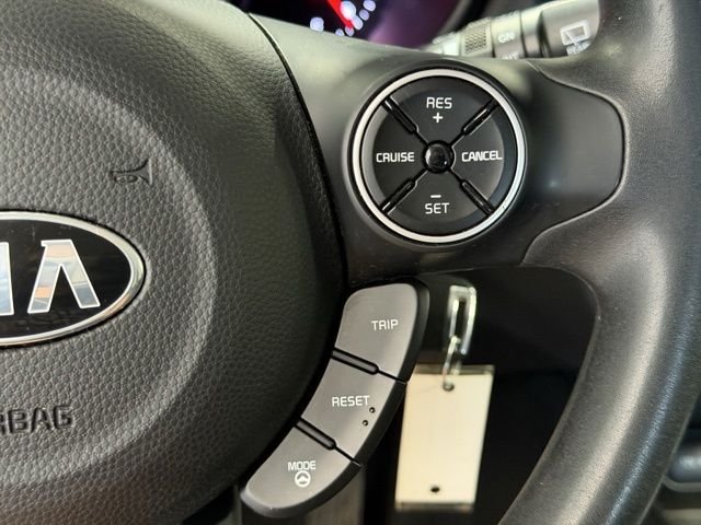 Used 2015 Brown Kia Base image 27