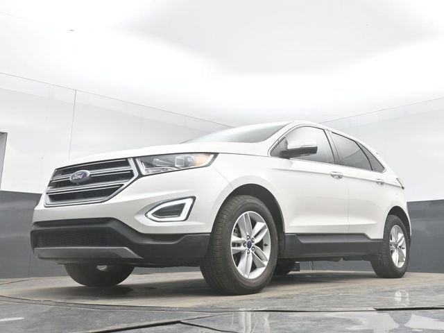 Used 2017 White Ford SEL image 31