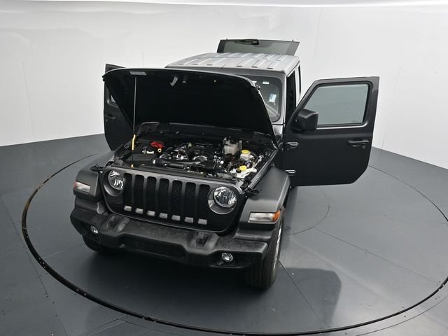 Used 2023 Gray Jeep Sport S image 39