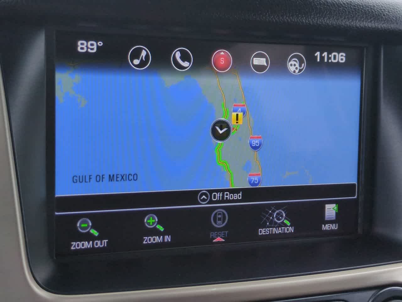 Used 2016 White Frost Tricoat GMC Denali image 22