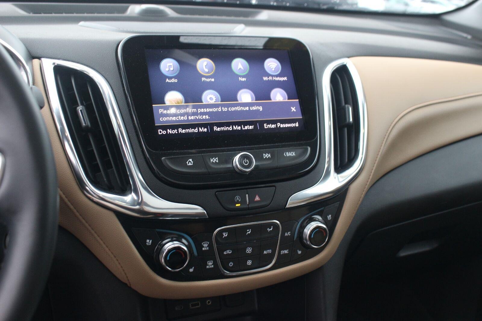 Used 2023 Iridescent Pearl Tricoat Chevrolet Premier image 22