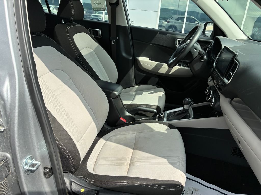Used 2025 Silver Hyundai SEL image 20