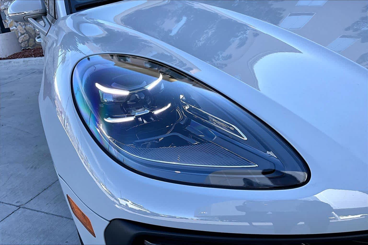 New 2026 Chalk Porsche  image 12