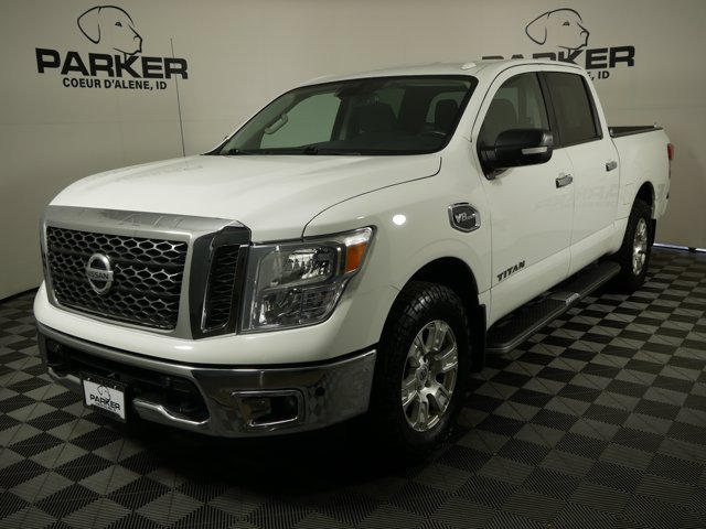 2017 Nissan Titan