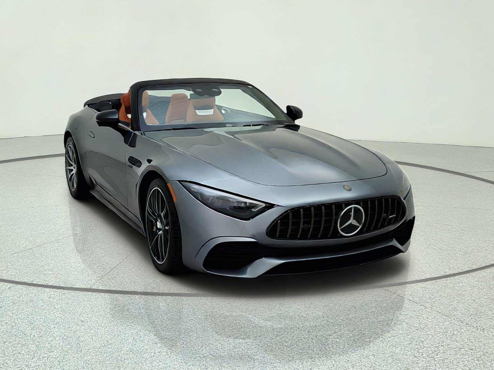 New 2027 Selenite Grey Metallic Mercedes-Benz AMG® SL 43 Roadster image 31