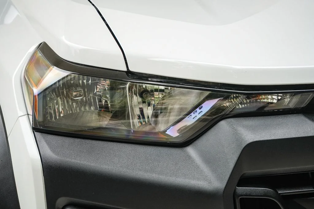 Used 2025 White Chevrolet Trail Boss image 8