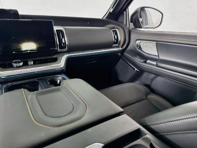 New 2026 Marsh Gray Ford Tremor® image 60