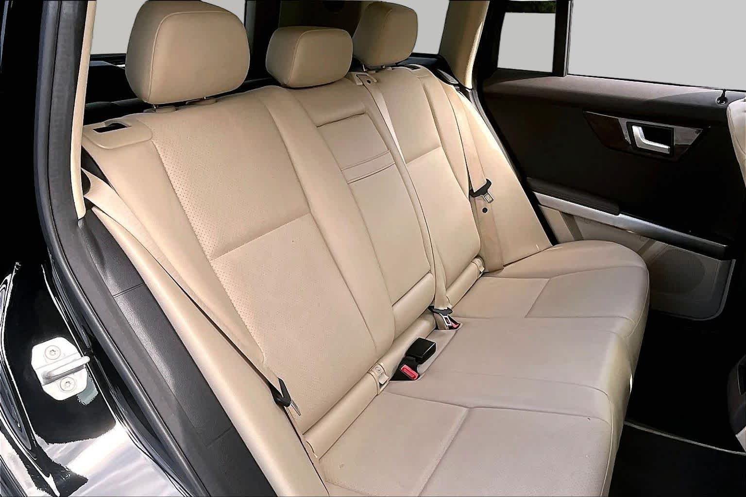 Used 2015 Obsidian Black Metallic Mercedes-Benz GLK 350 image 20