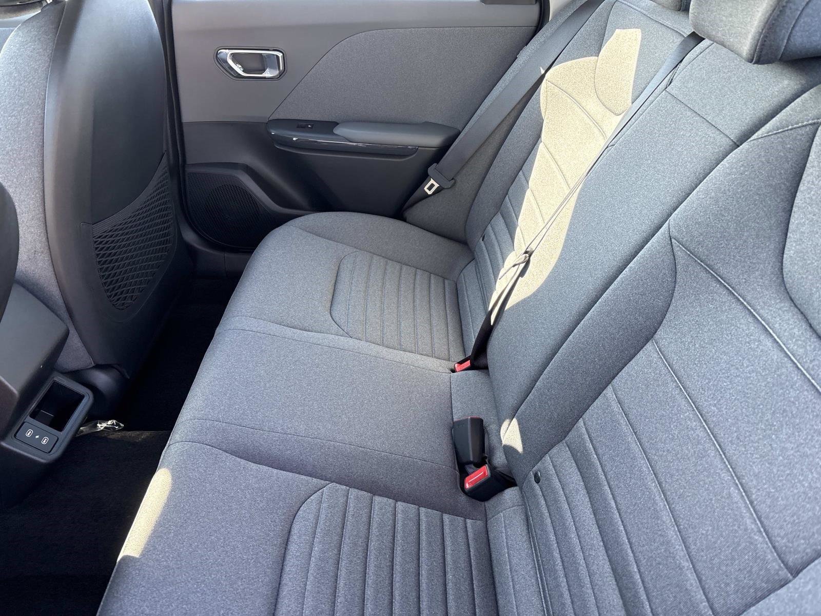 2025 Kia K4 EX - Photo 16