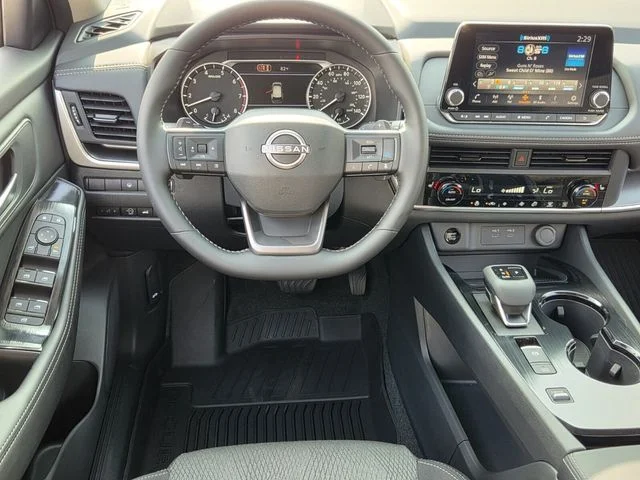 New 2026 Everest White Pearl TriCoat Nissan SV image 11