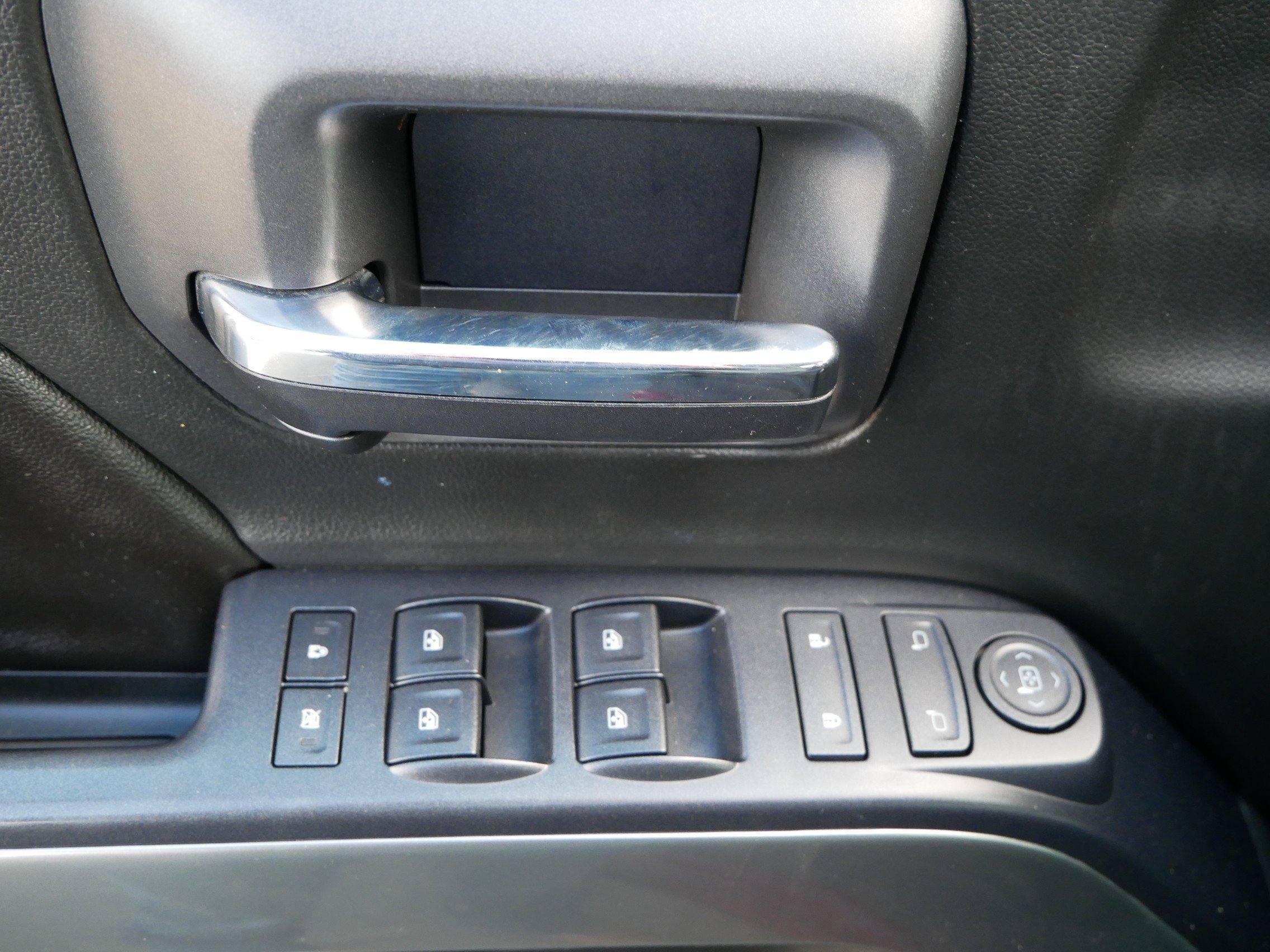 Used 2015 Deep Ruby Metallic Chevrolet LT image 18