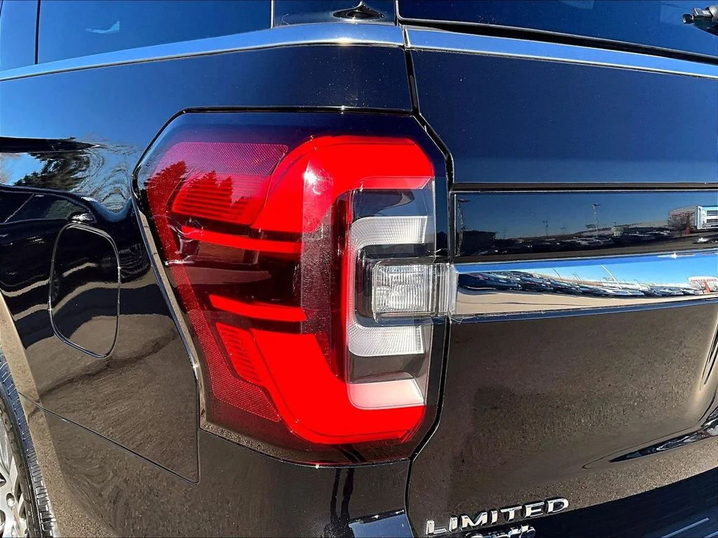 Used 2024 Black Ford Limited image 26