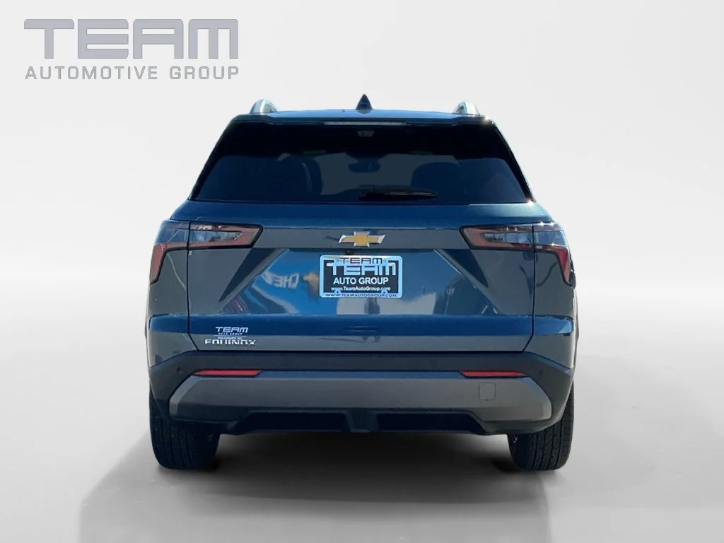 Used 2025 Lakeshore Blue Metallic Chevrolet LT image 6