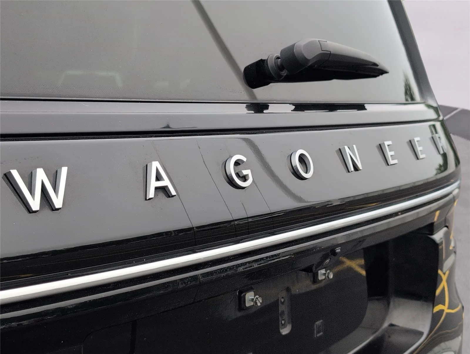 Used 2024 Diamond Black Crystal Pearlcoat Jeep Series II image 32