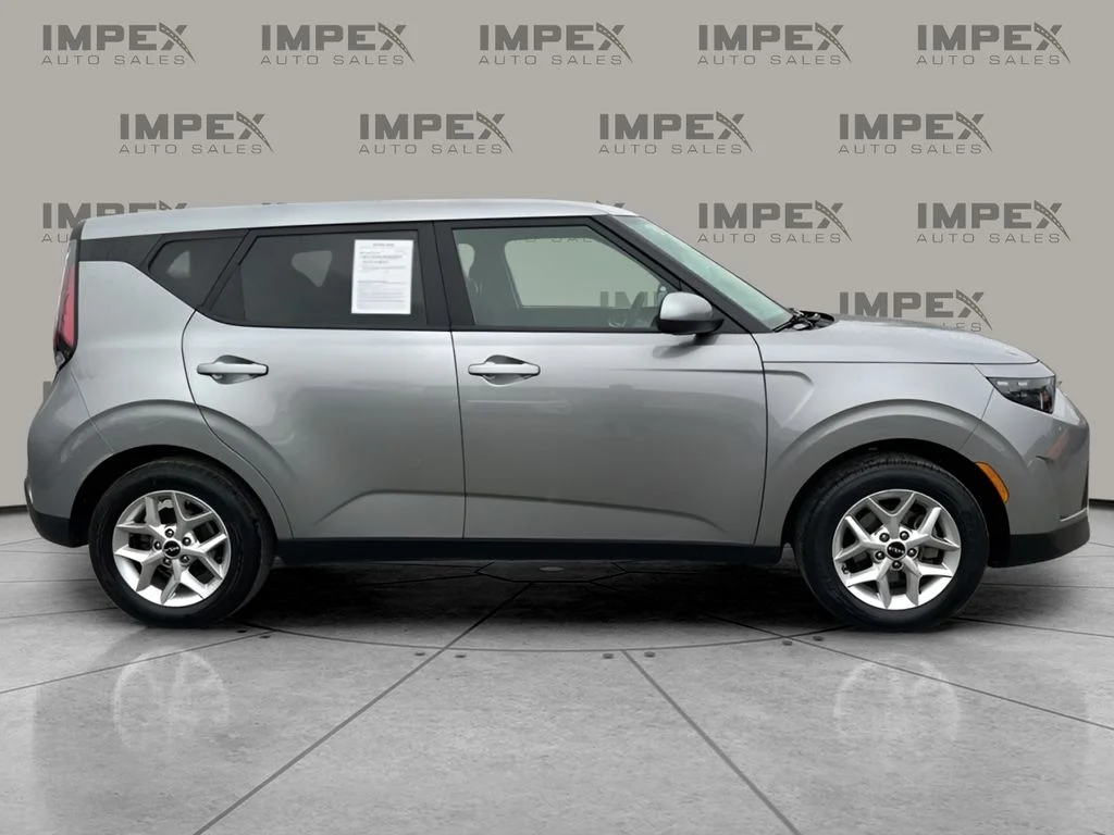 Used 2024 Gray Kia LX image 6