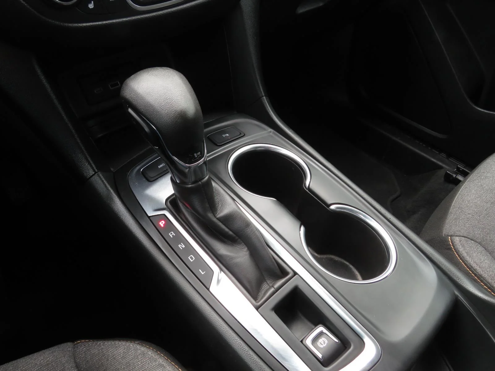 Used 2022 Silver Ice Metallic Chevrolet LT image 28