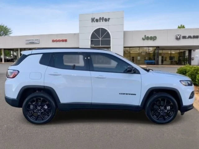 New 2026 White Jeep Latitude image 6