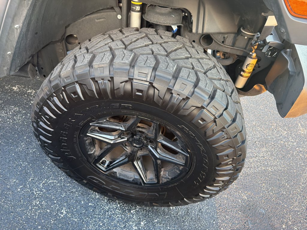 Used 2025 Bright White Clearcoat Jeep Rubicon image 8
