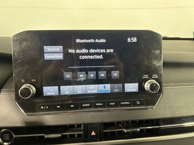 Used 2022 Black Mitsubishi SE image 23