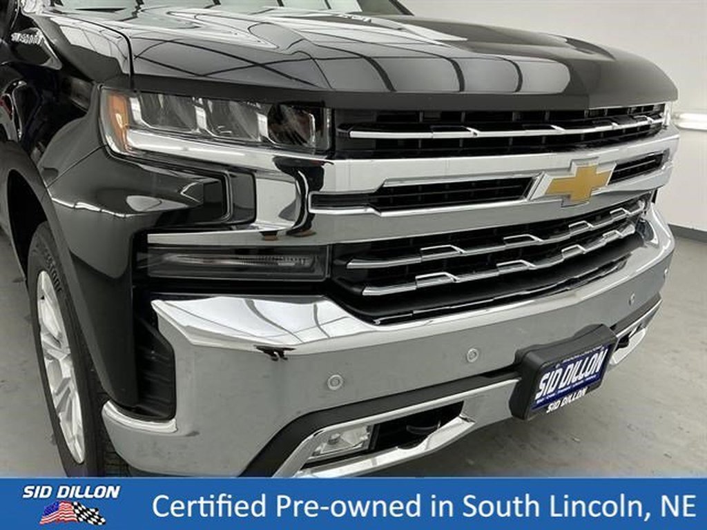 Used 2020 BLACK Chevrolet LTZ image 28