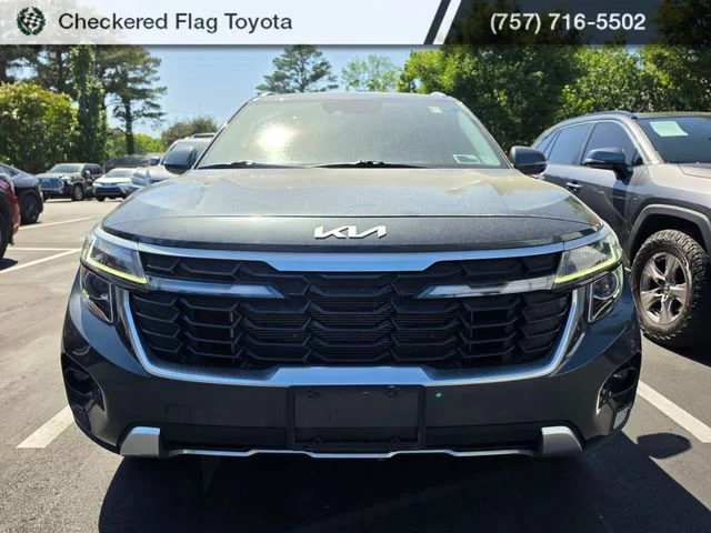 Used 2024 Gravity Gray Kia EX image 2