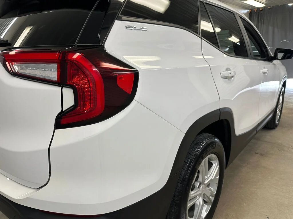 2023 GMC Terrain SLE - Photo 24