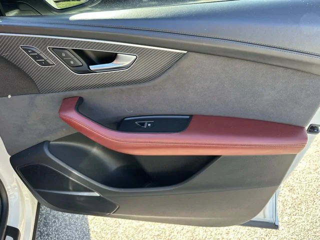 Used 2024 White Audi 4.0T Prestige image 13