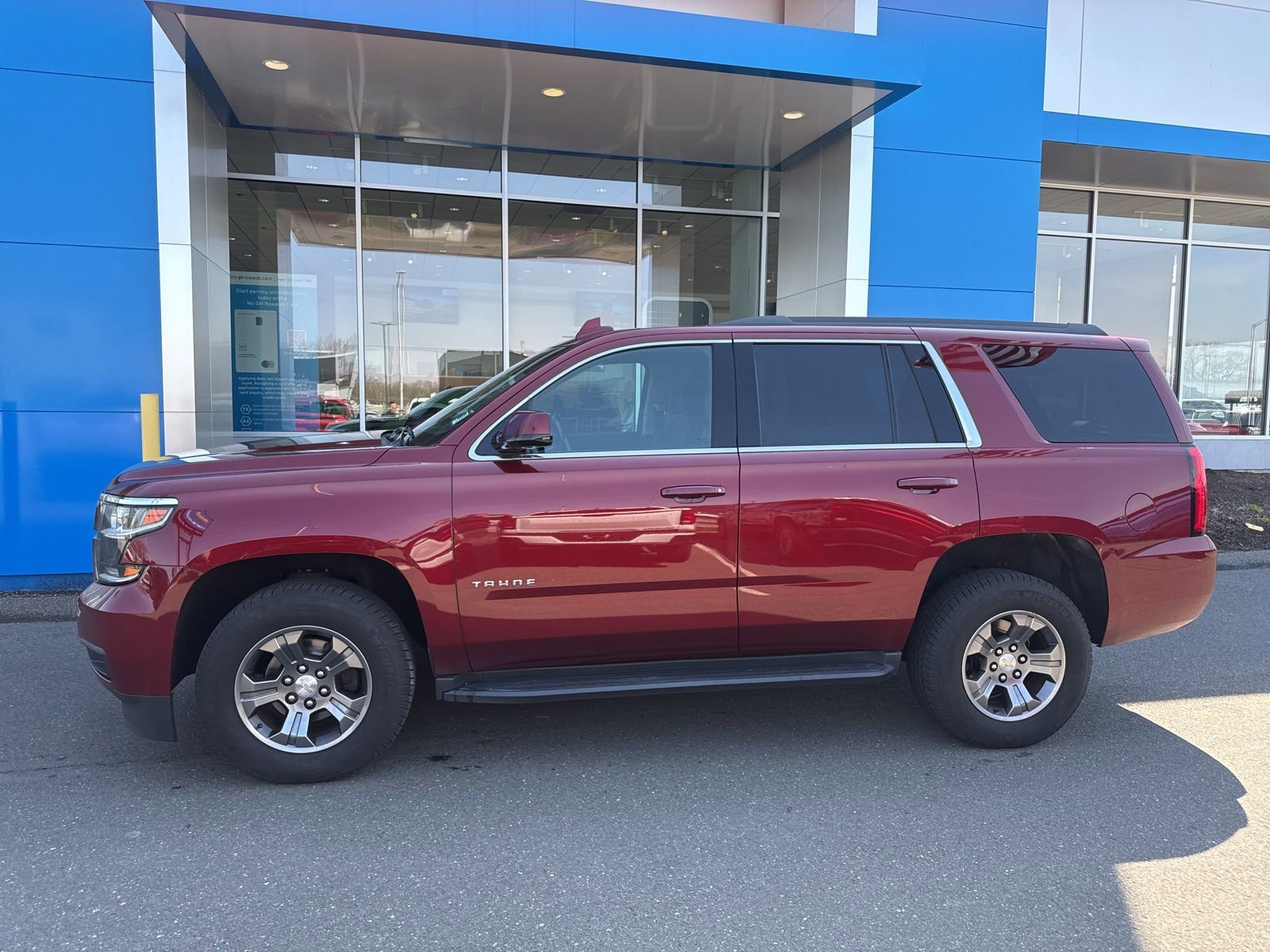 2019 Chevrolet Tahoe LS - Photo 10