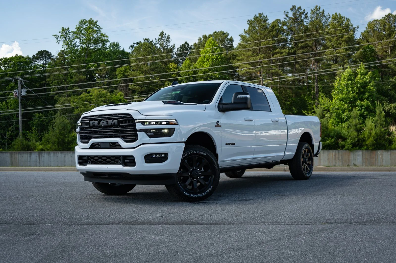 New 2026 Bright White Clear-Coat Exterior Paint RAM Laramie image 3