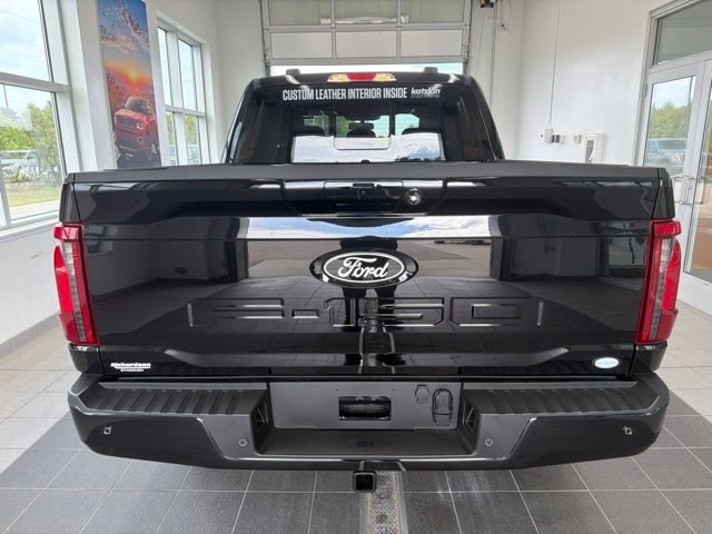 New 2026 Agate Black Metallic Ford XLT image 10