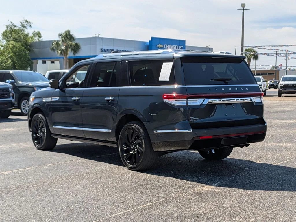 Used 2024 Blue Lincoln Reserve image 3